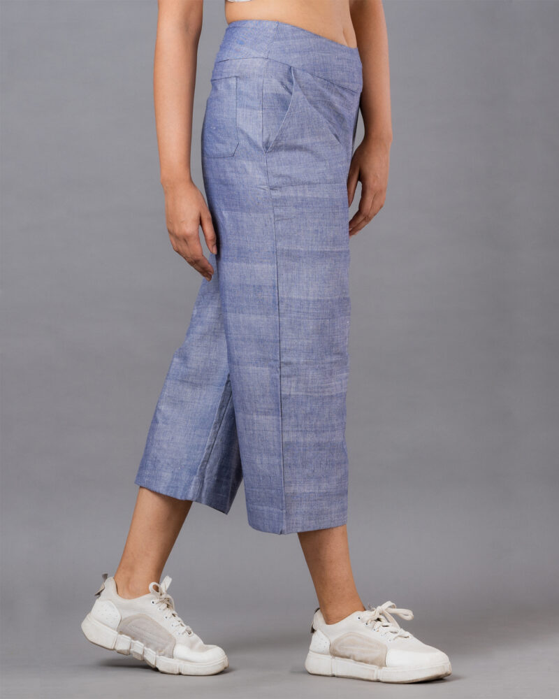 Buy online High Rise Solid Crop Pants from bottom wear for Women by Elleven  By Aurelia for 899 at 0 off  2023 Limeroadcom